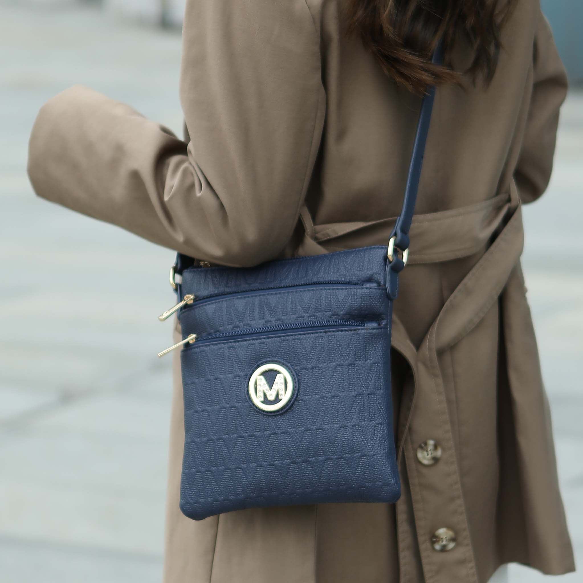 Lennit Signature Crossbody Bag