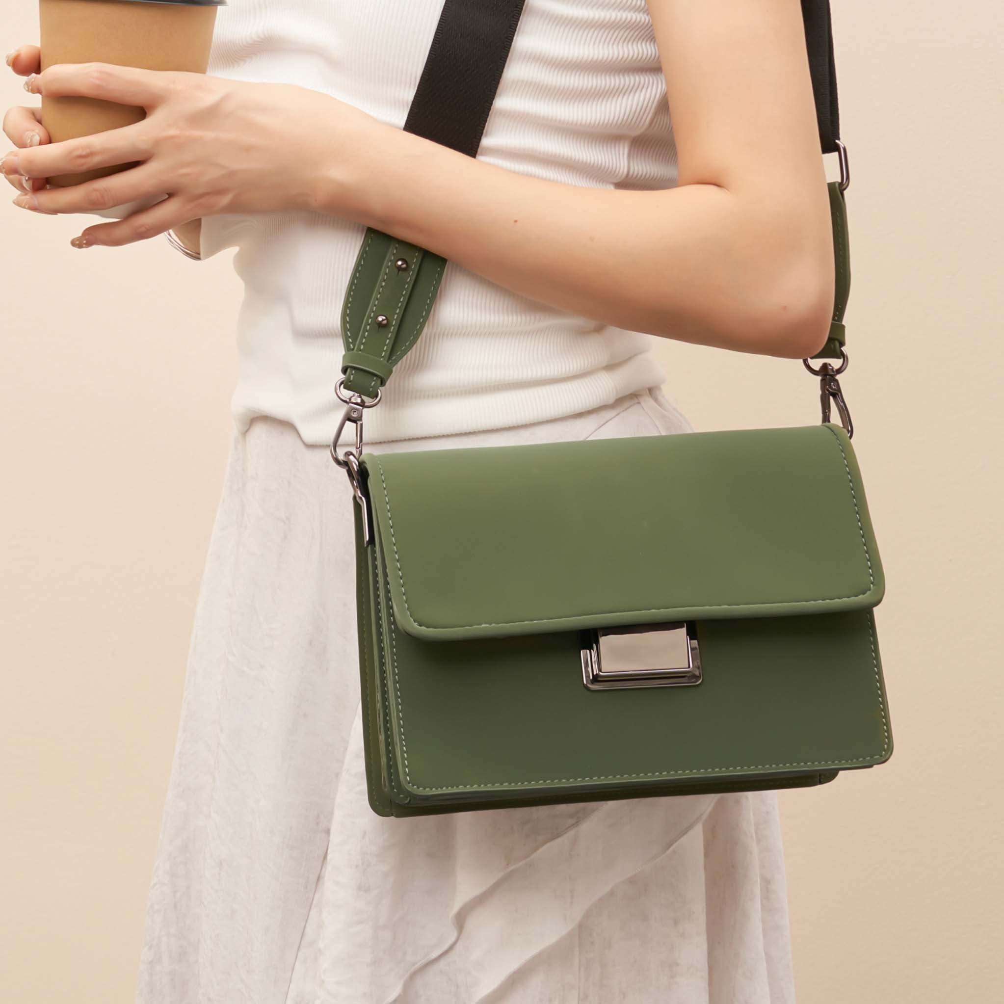 Lysandra Shoulder Bag