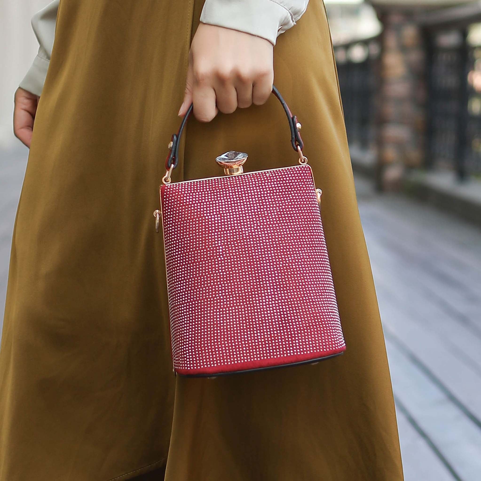Taliah Clutch Bag