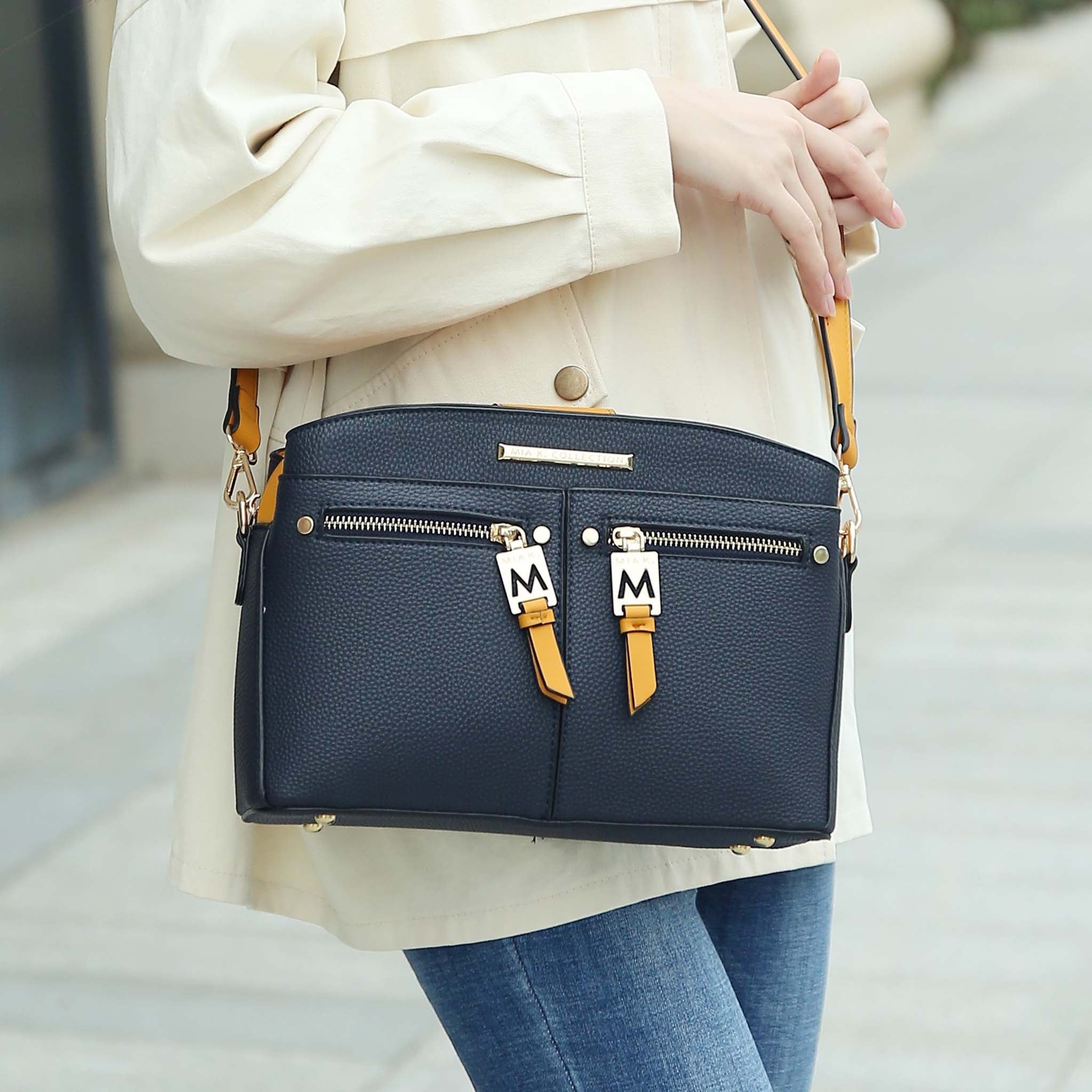 Zoely Crossbody Bag