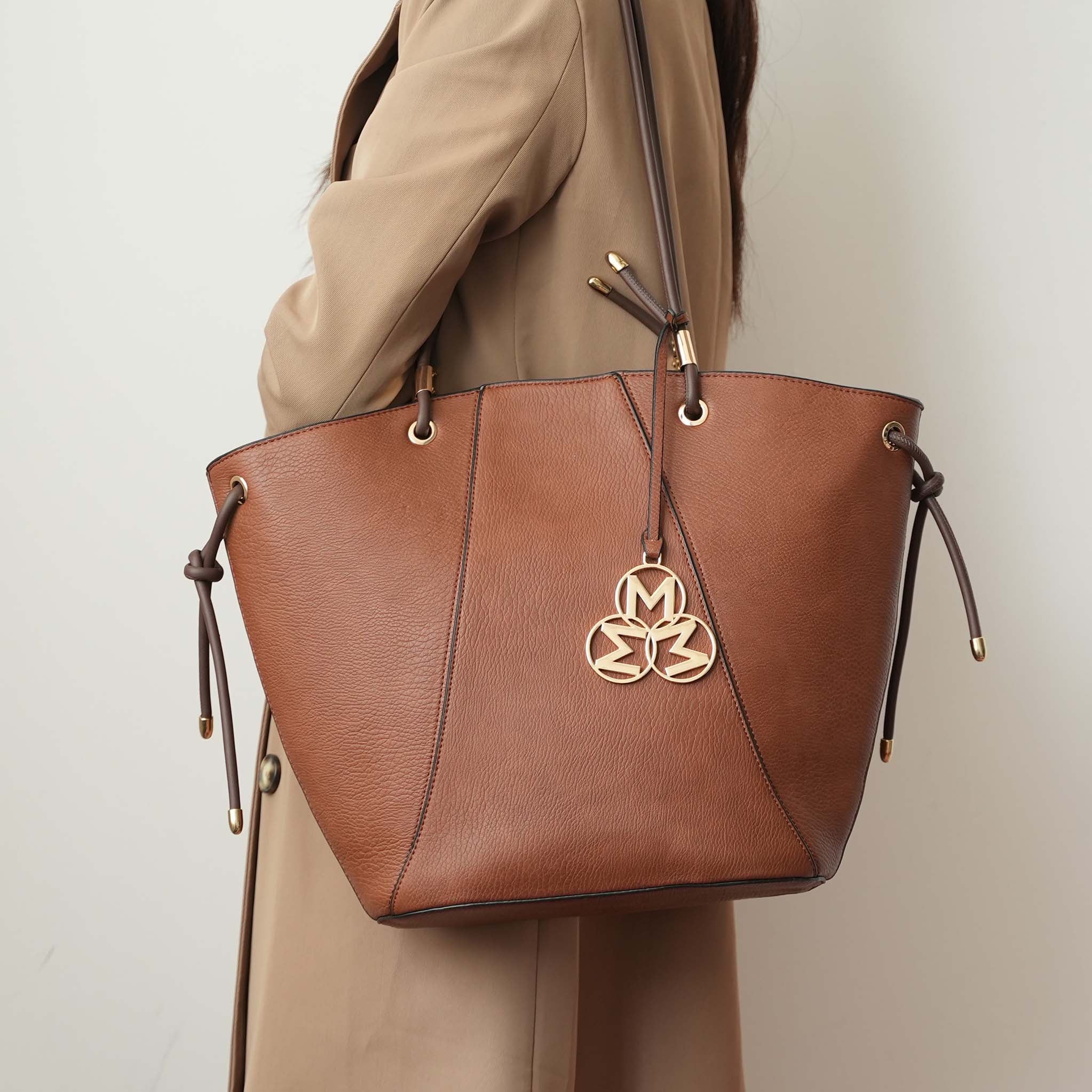 Liv Tote Bag and Set