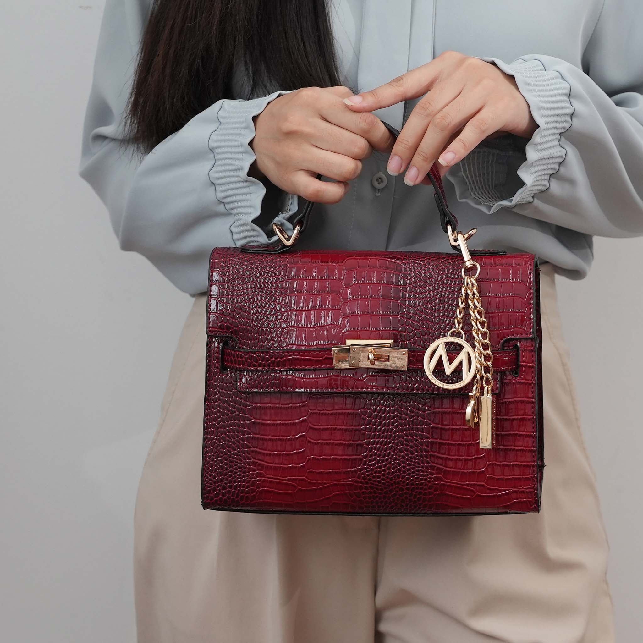 Naomi Shoulder Bag