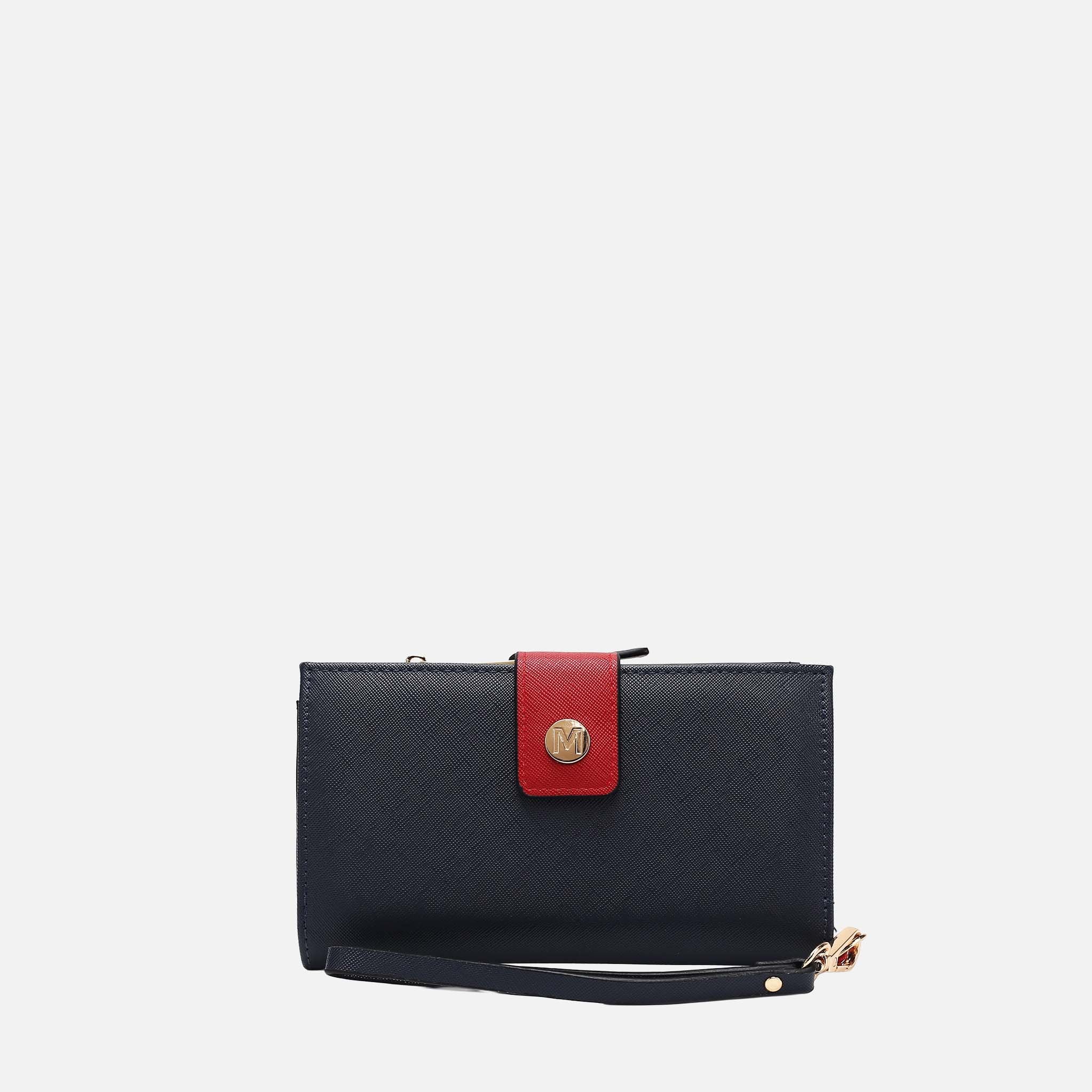Solene Wristlet