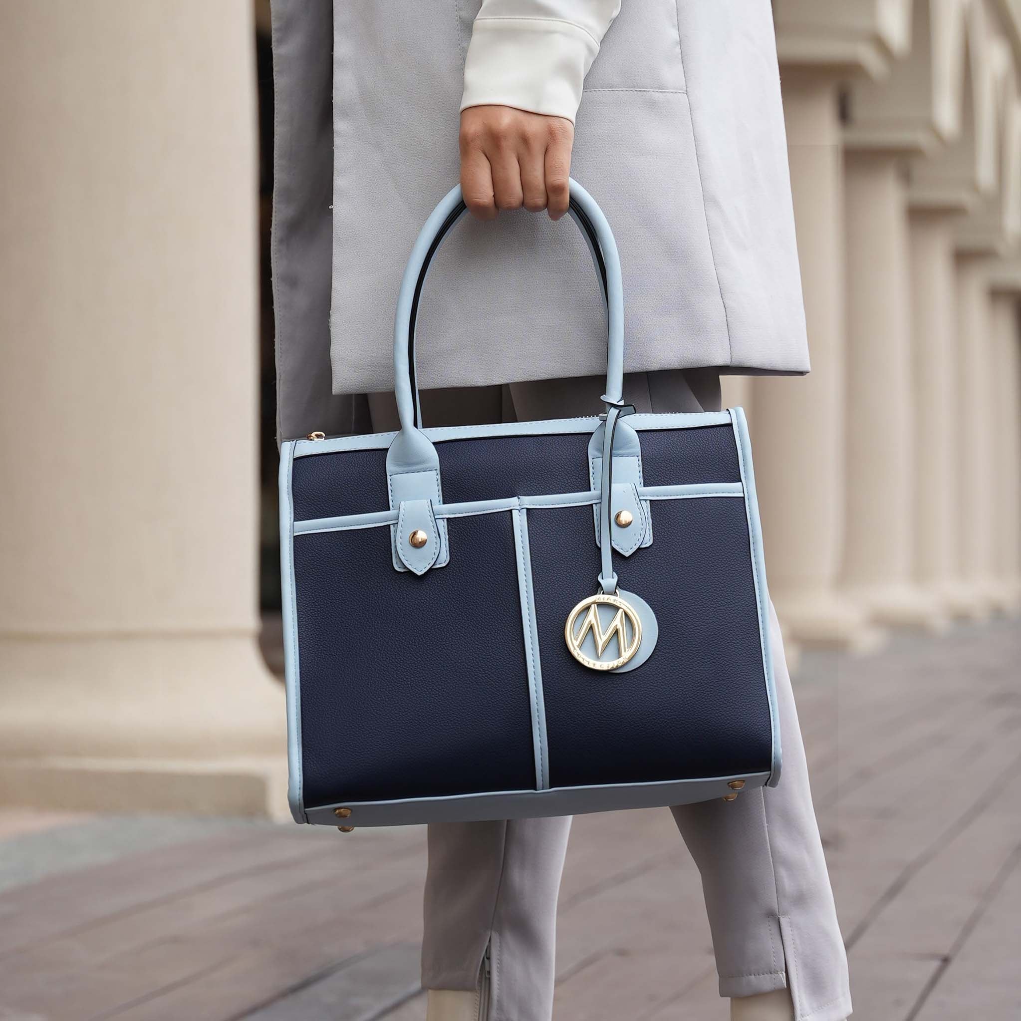 Livia Shoulder Bag