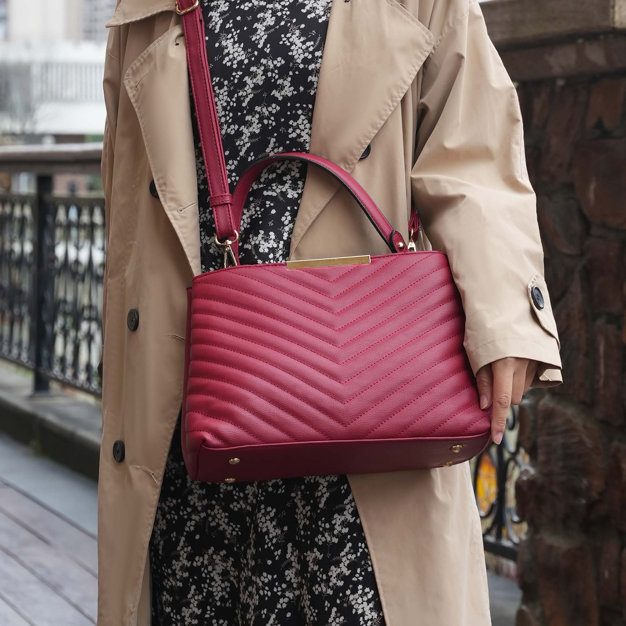 Dakota Shoulder Bag