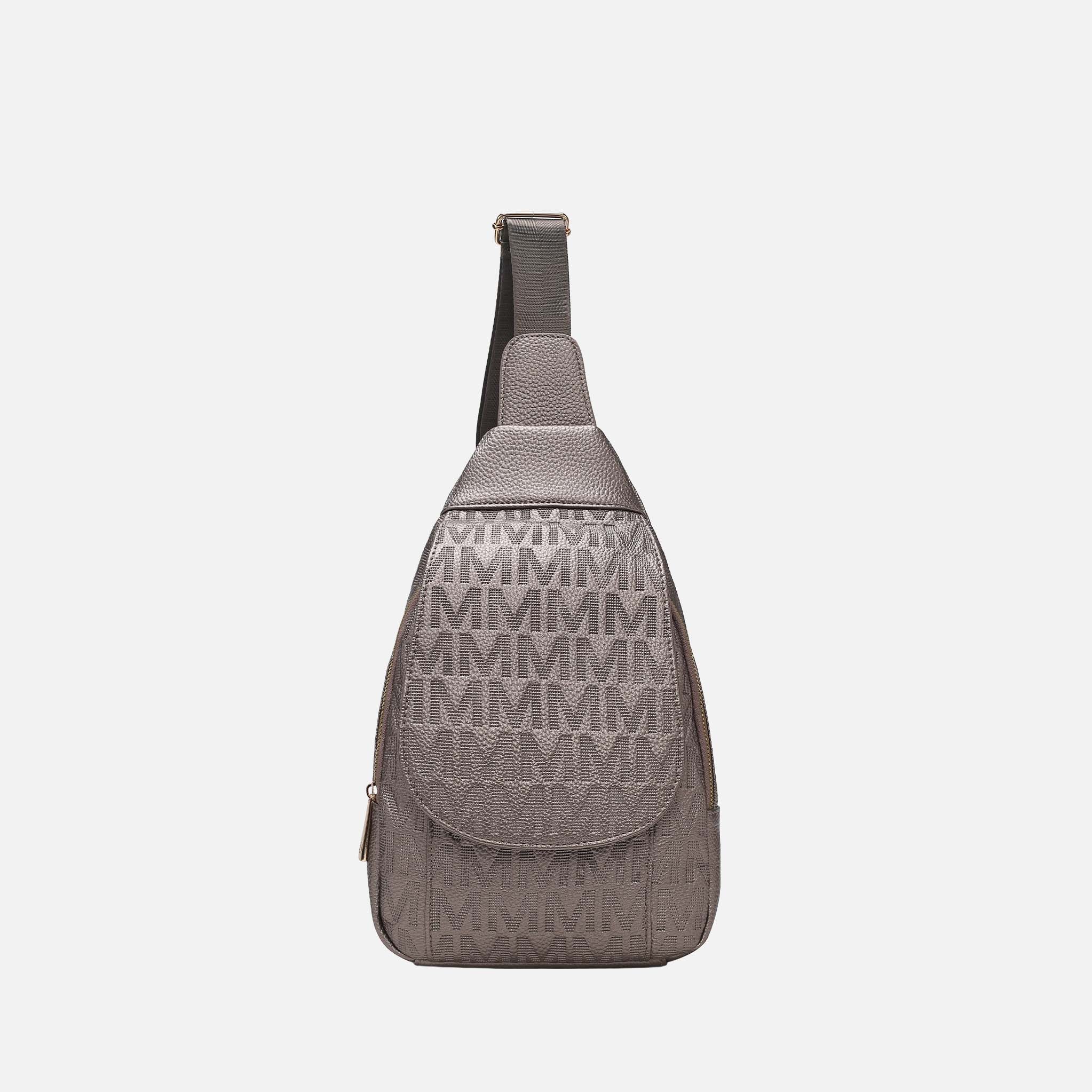Cleisy Sling Bag