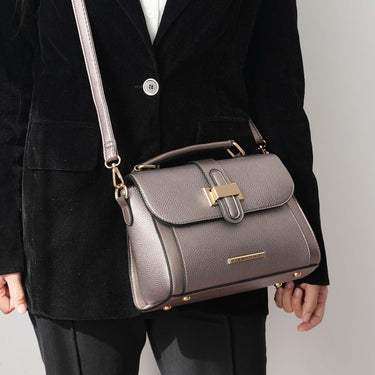 Willa Shoulder Bag