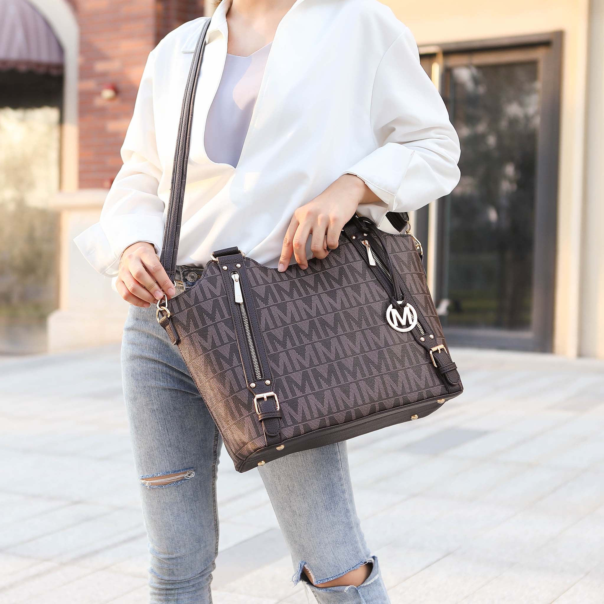 Thania Signature Tote Bag