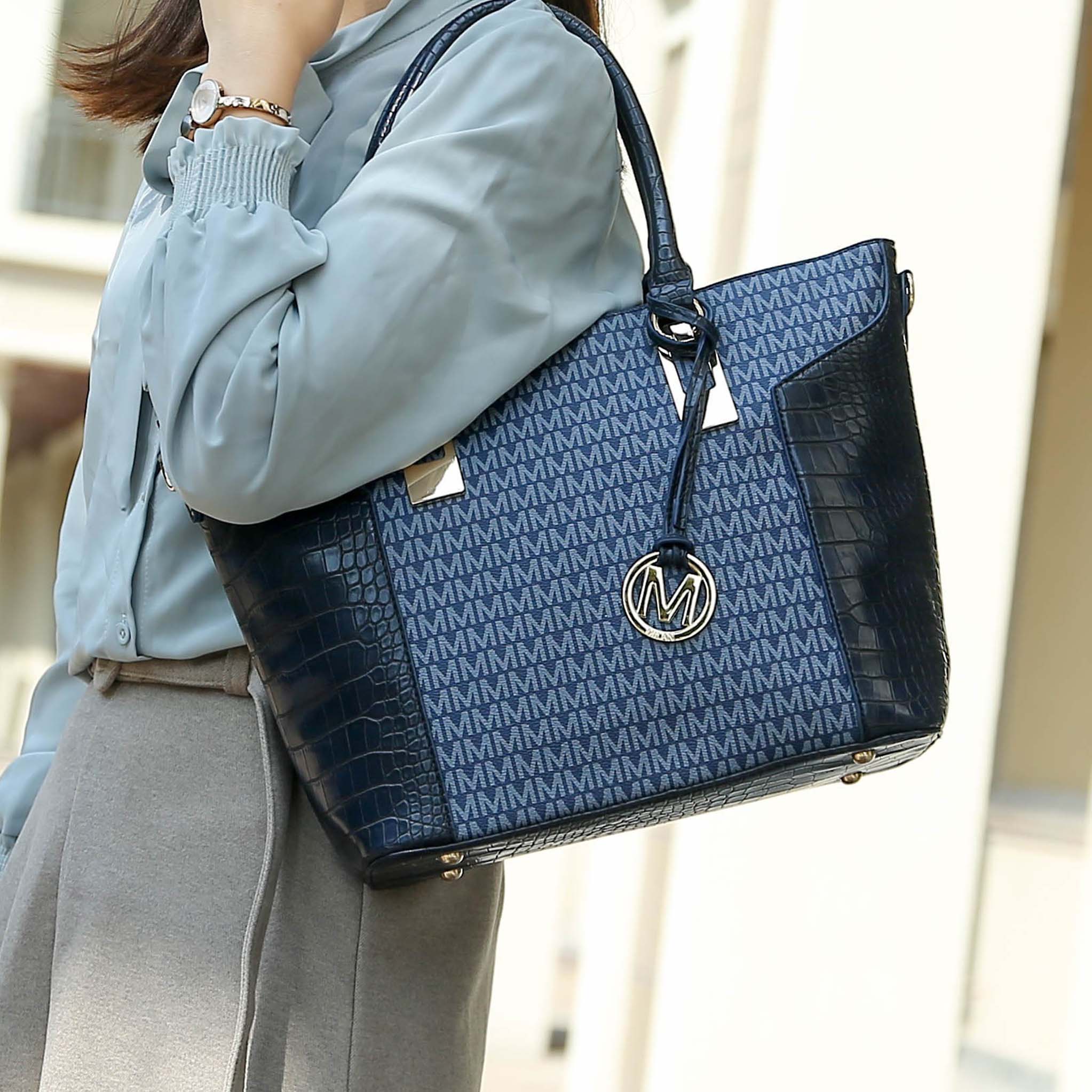 Shonda Signature Tote Bag and Set