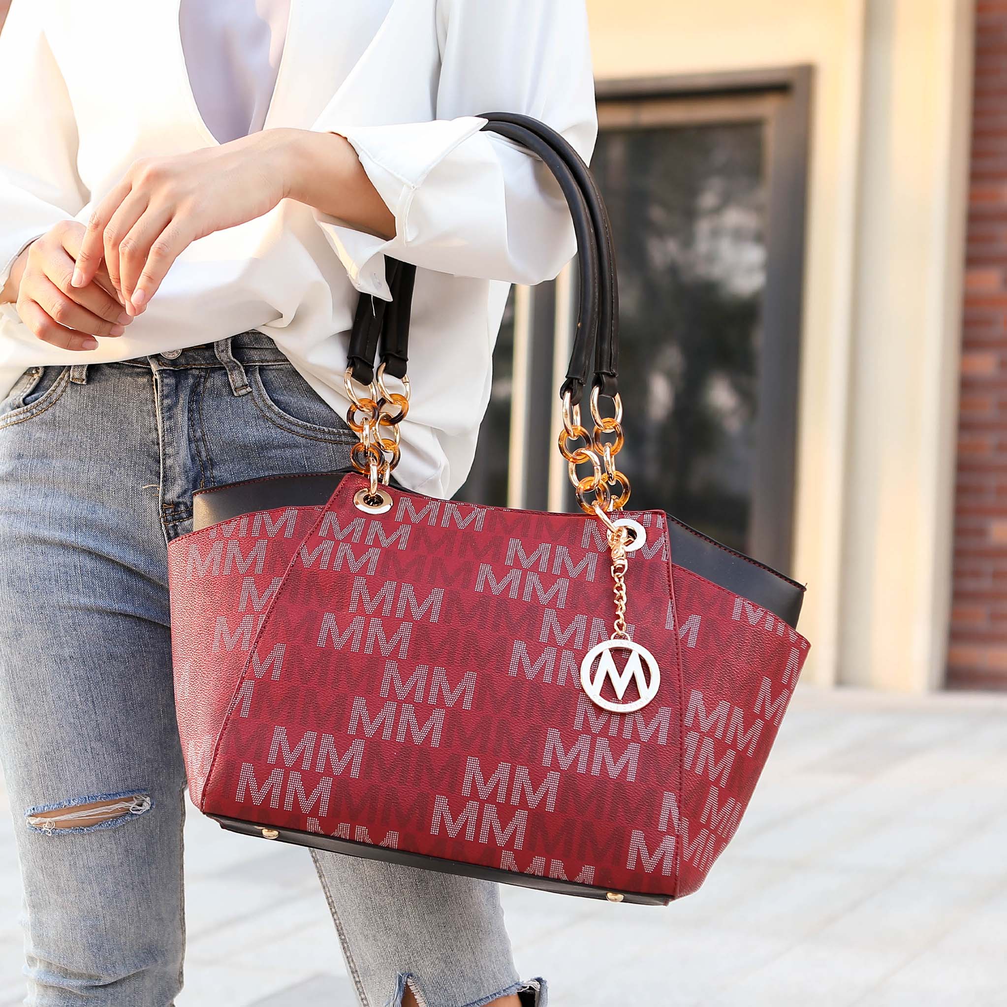 Cameron Signature Tote Bag
