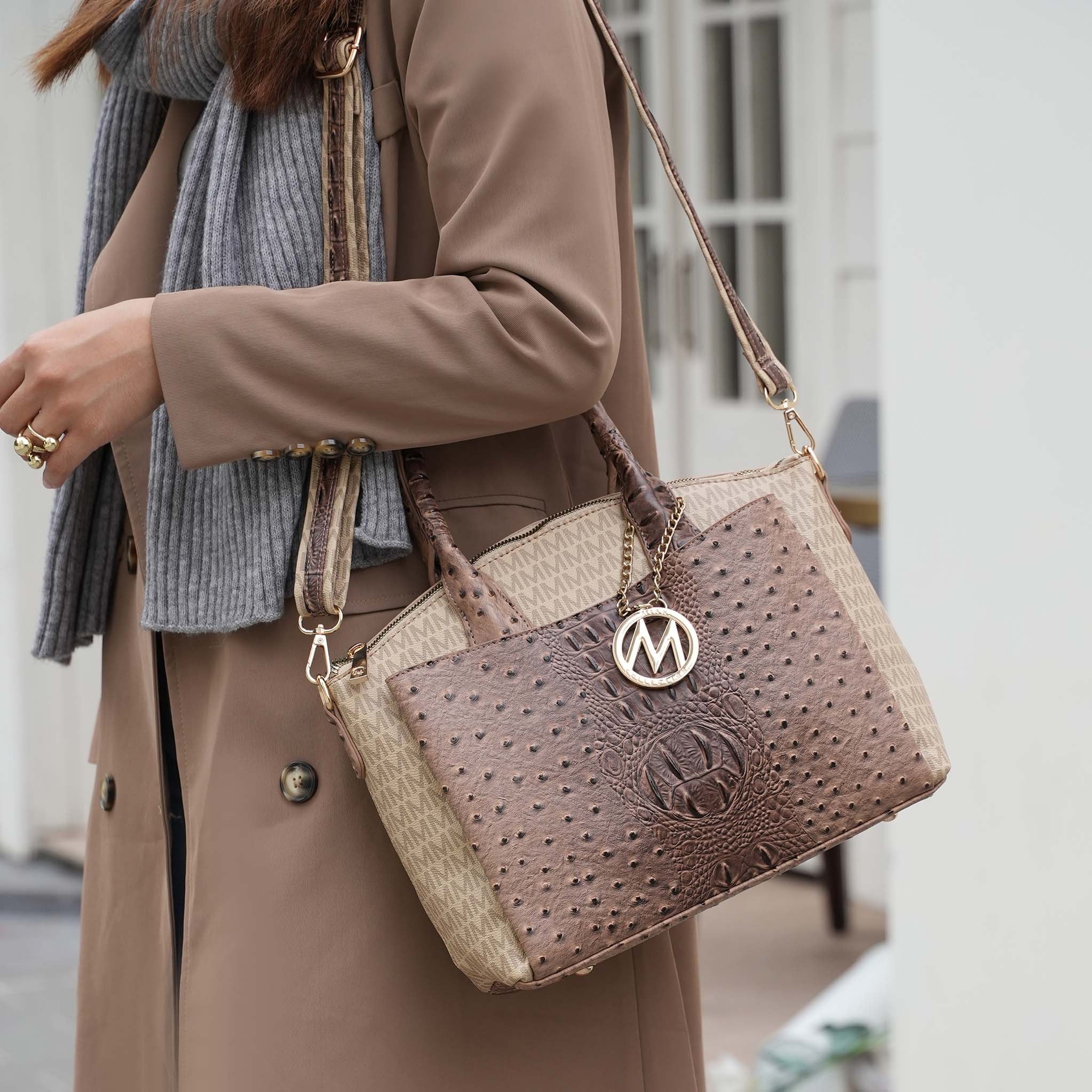 Collins Signature Shoulder Bag
