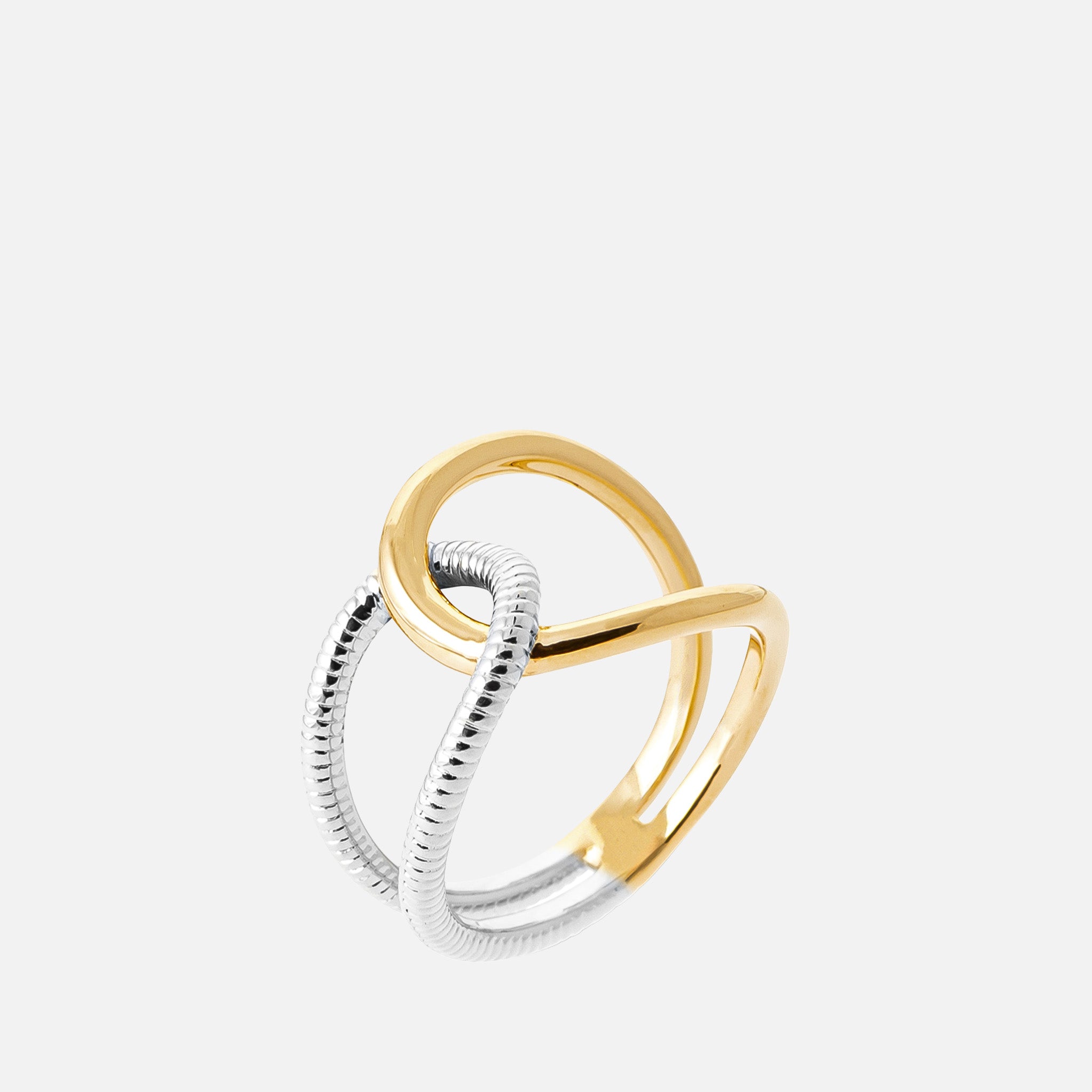 Nova Intertwined Ring