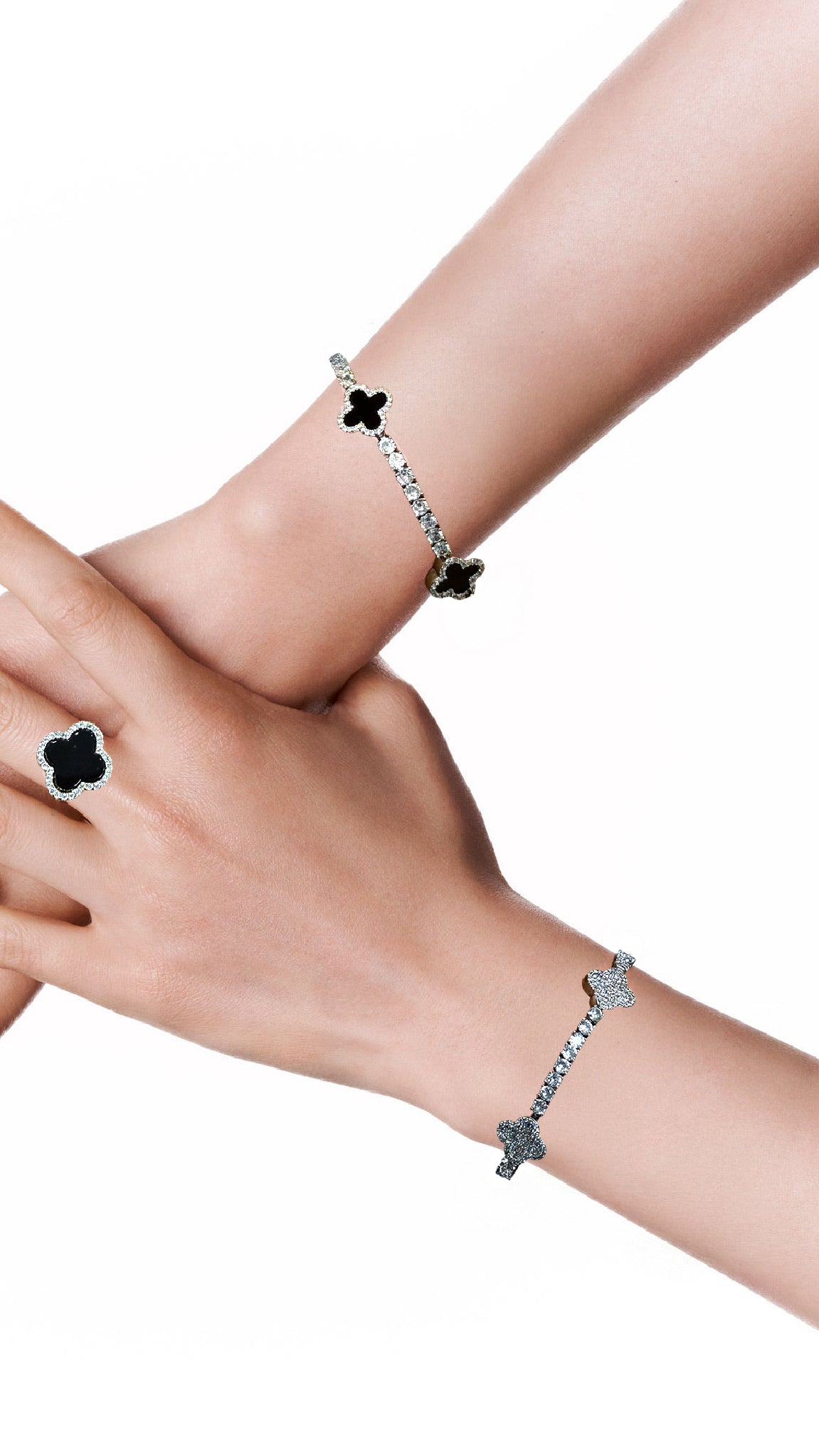 Noir Clover Ring