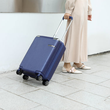 Tulum Large Spinner Luggage