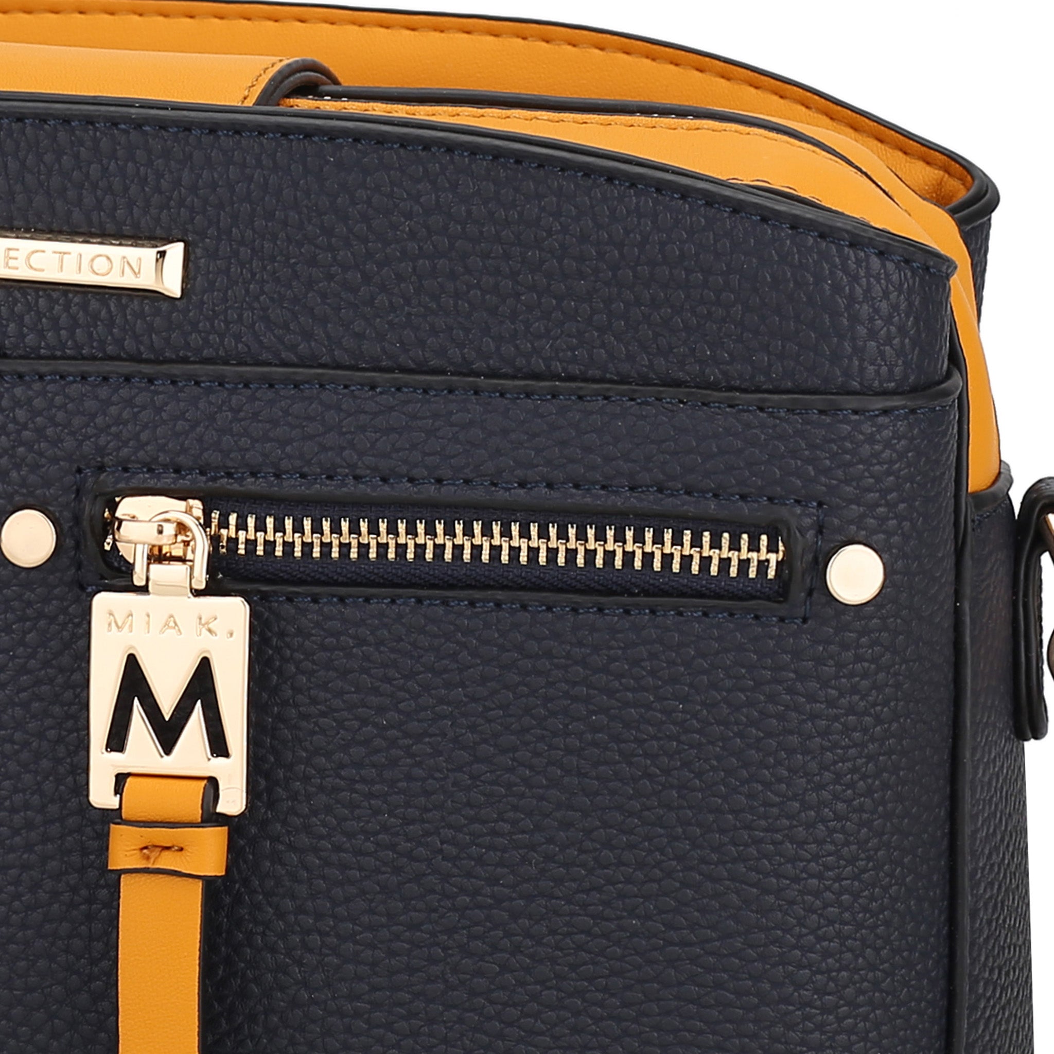 Zoely Crossbody Bag